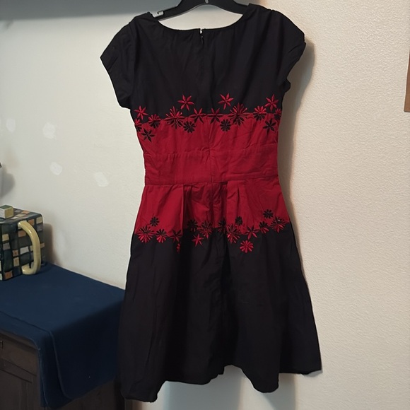 EShakti women’s dress Sz 10 Red & Black Color-block Flowers pockets Cotton NWOT - Picture 5 of 8